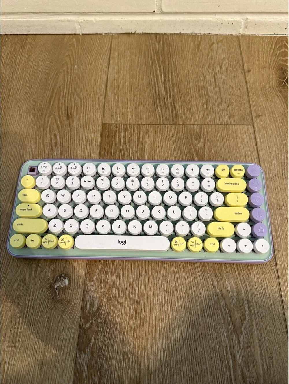 USED LOGITECH YR0080 POP KEYS MECHANICAL WIRELESS KEYBOARD - **NO Dongle**